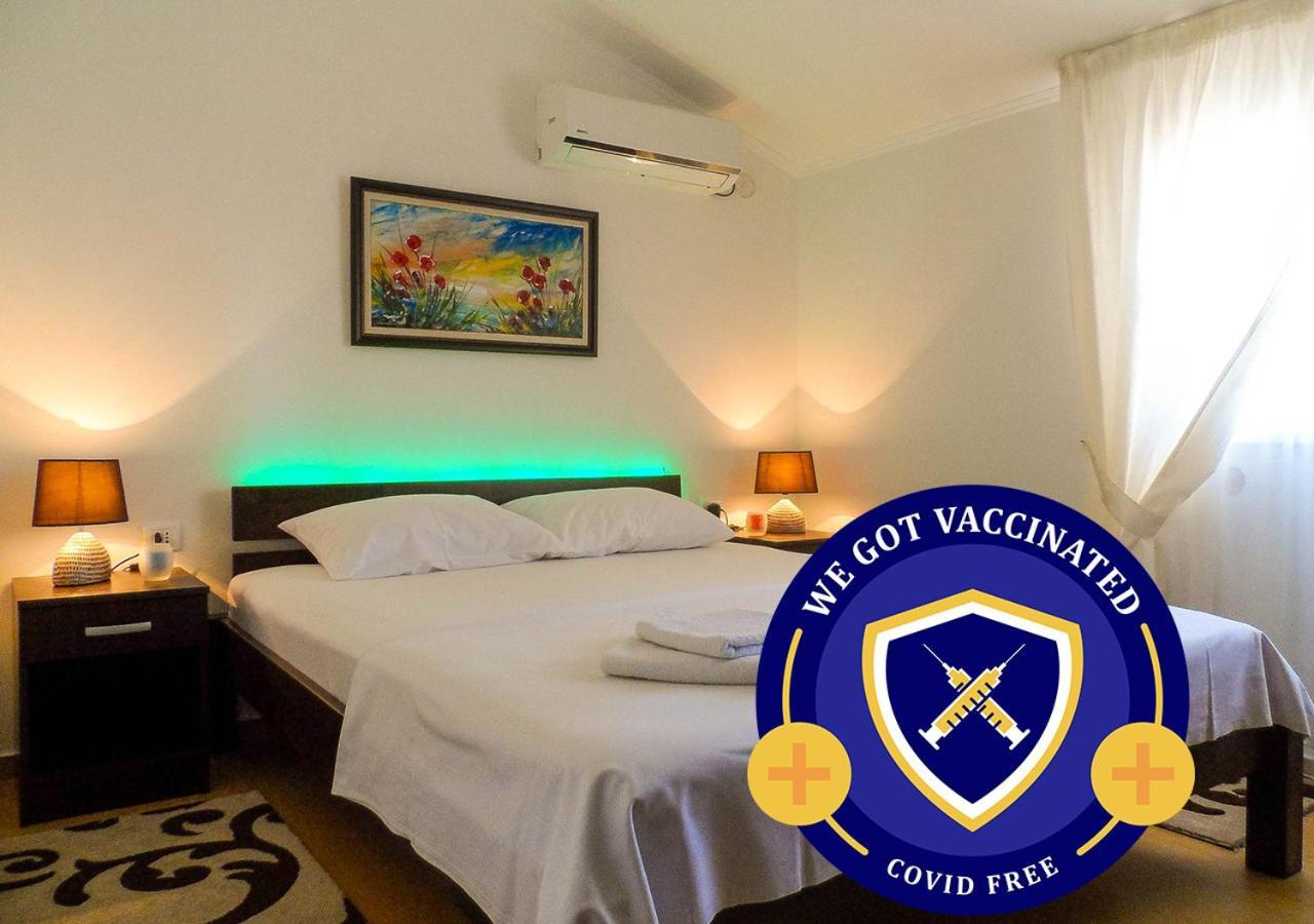 אוטייהא Apartments Miles מראה חיצוני תמונה