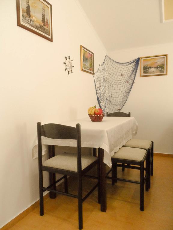 אוטייהא Apartments Miles מראה חיצוני תמונה