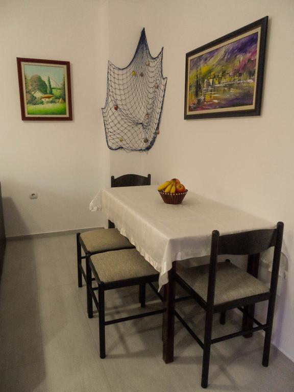 אוטייהא Apartments Miles מראה חיצוני תמונה